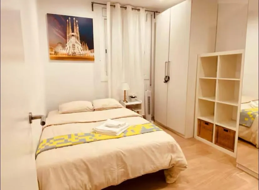 Fantastic 3 Bedrooms Apartment Barcelona 0*,  Spain