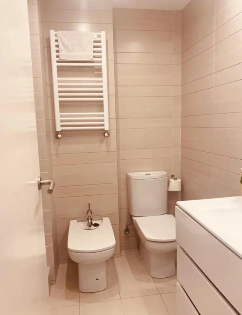 Fantastic 3 Bedrooms Apartment Barcelona